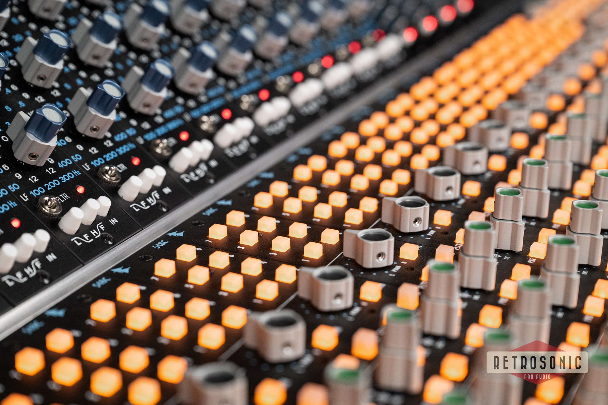 Api Audio 1608-IIA Mixing Console with Automation