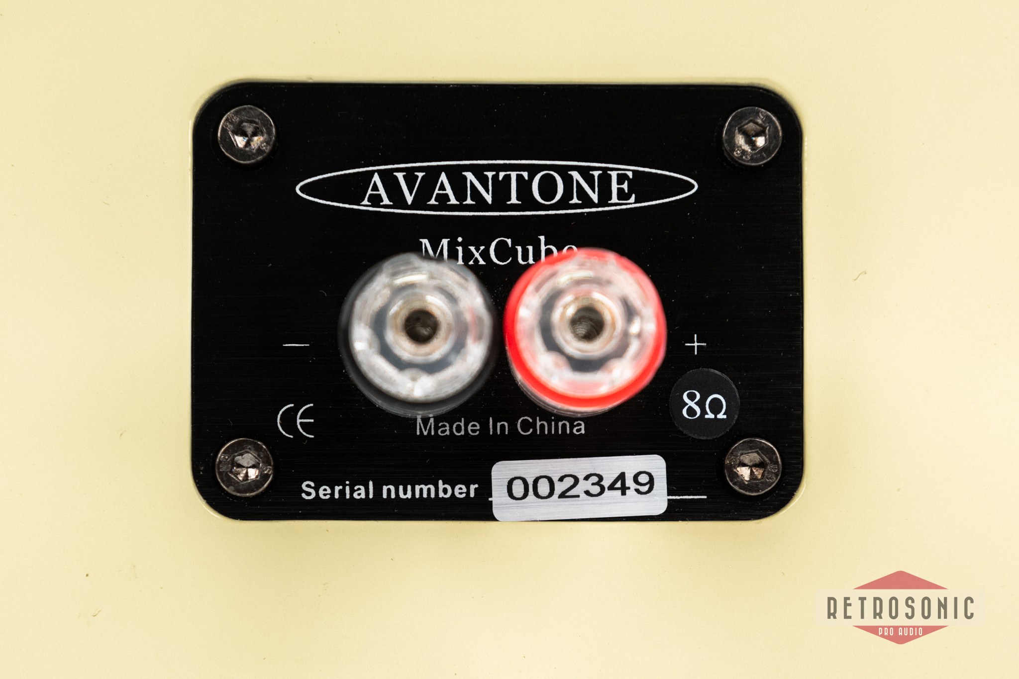 Avantone MixCubes Cream Passive Pair