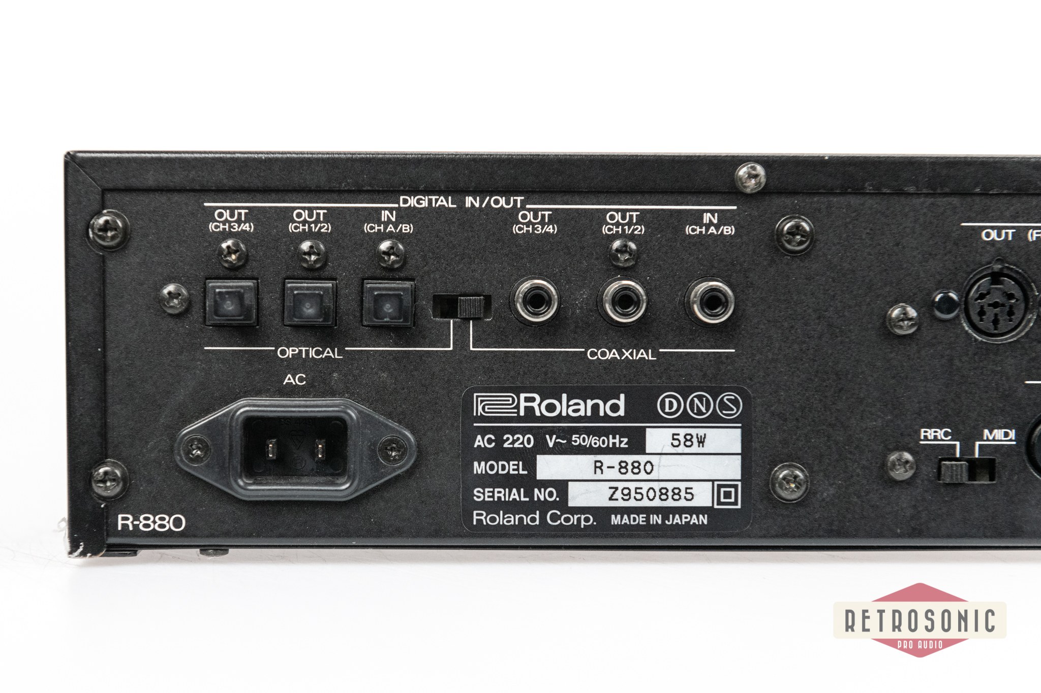 Roland R-880 + GC-8 Graphic Controller