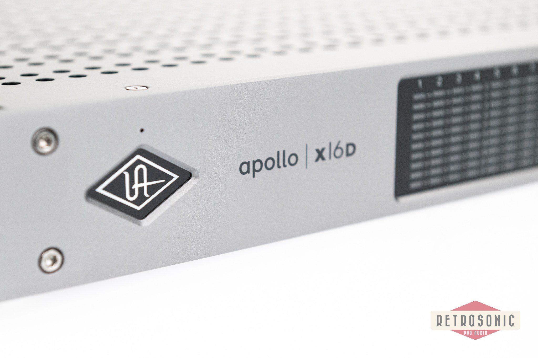 Universal Audio Apollo x16D Essentials+ Edition (Rack/TB3/Dante/MAC/WIN)